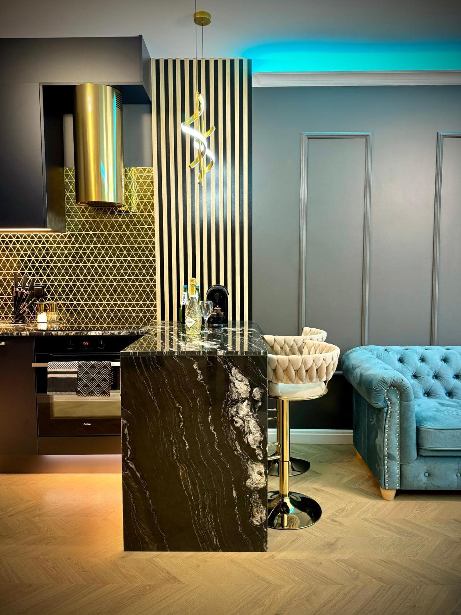 Golden Park Aparthotel Щецин Экстерьер фото