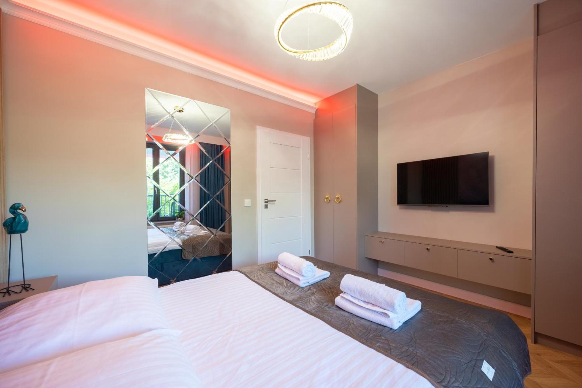 Golden Park Aparthotel Щецин Экстерьер фото