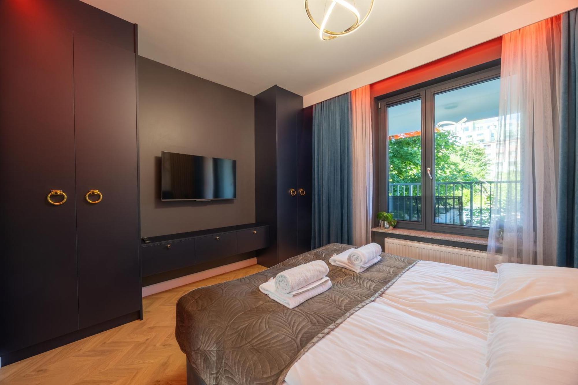 Golden Park Aparthotel Щецин Экстерьер фото