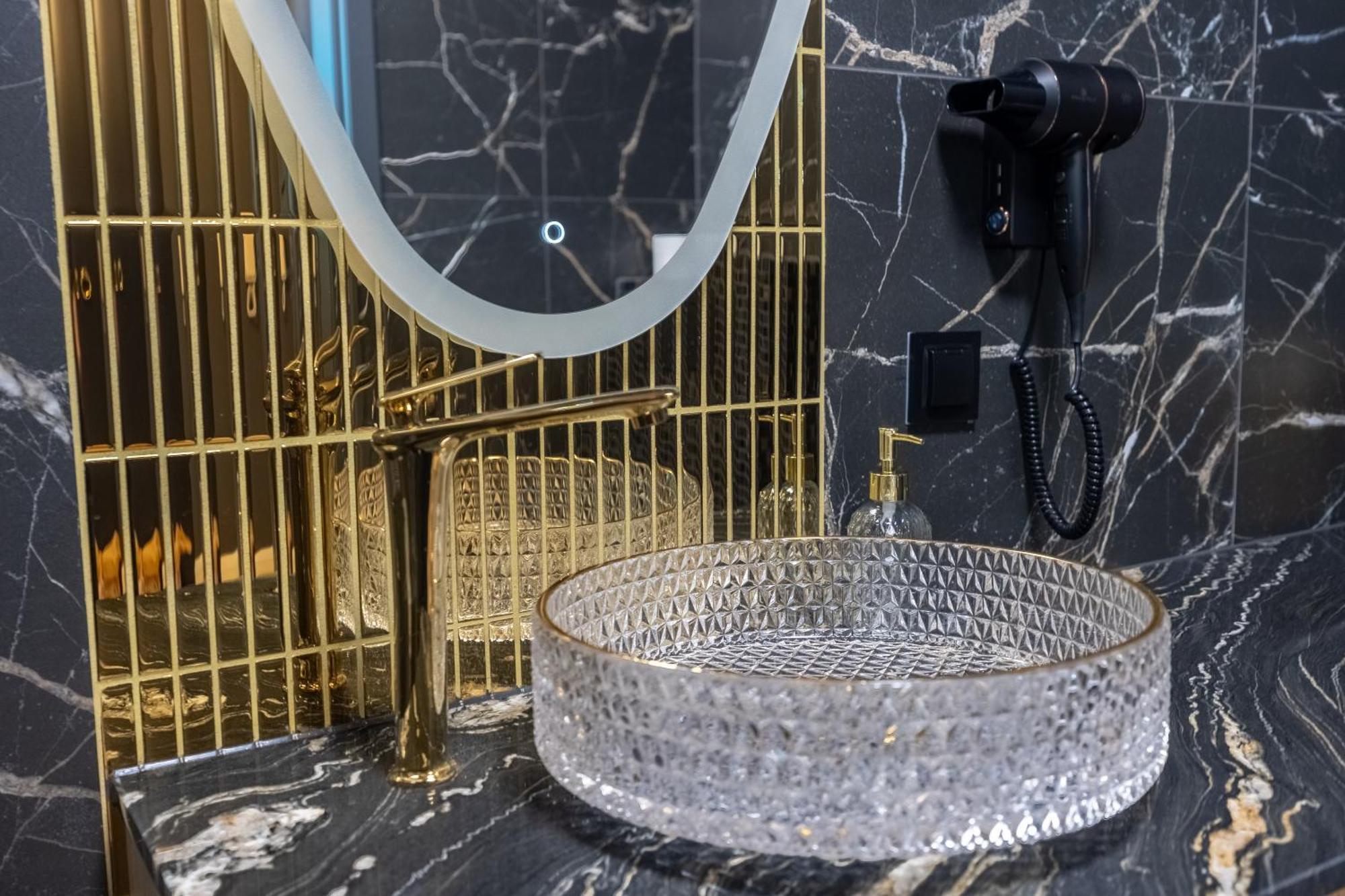 Golden Park Aparthotel Щецин Экстерьер фото